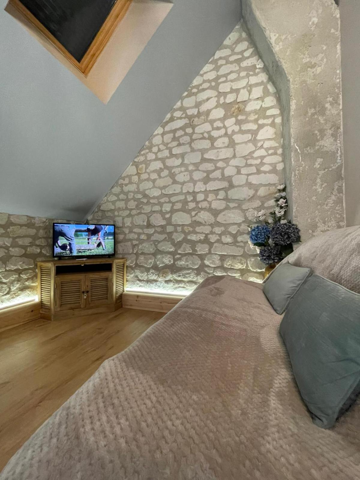 Le Relais, La Dormance, Le Bois Dormant Hotel Chateauvieux  Ngoại thất bức ảnh